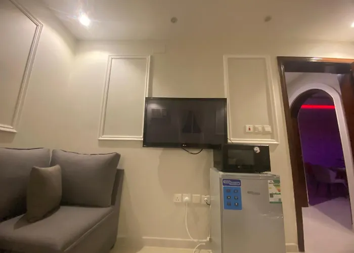 يقع المسكن في مدينة الساحليه
